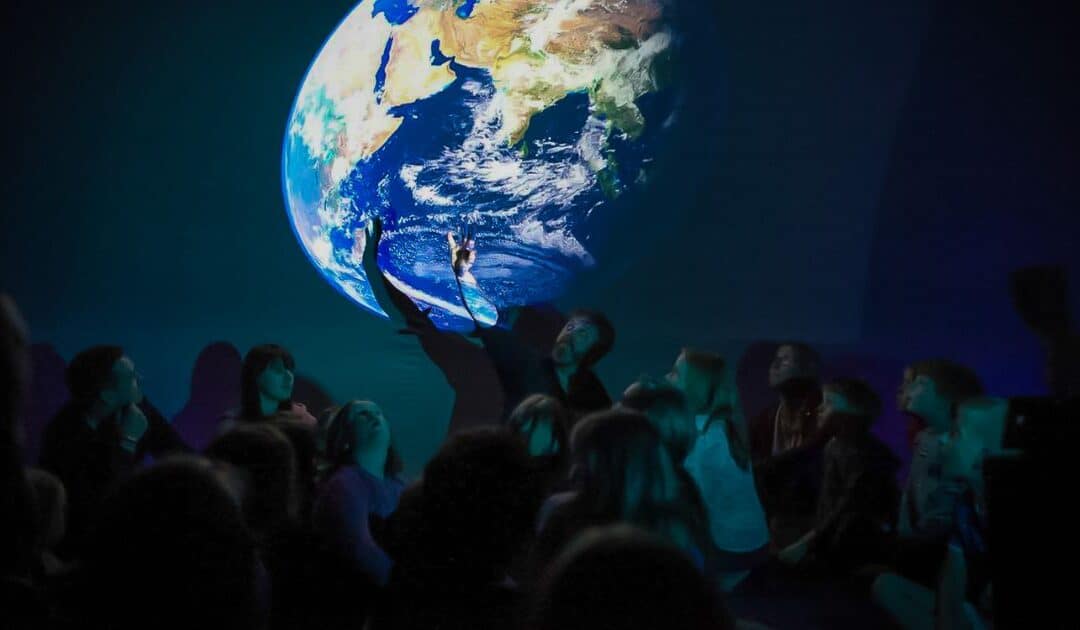 Explorer Dome’s Science Tricks Show Workshop