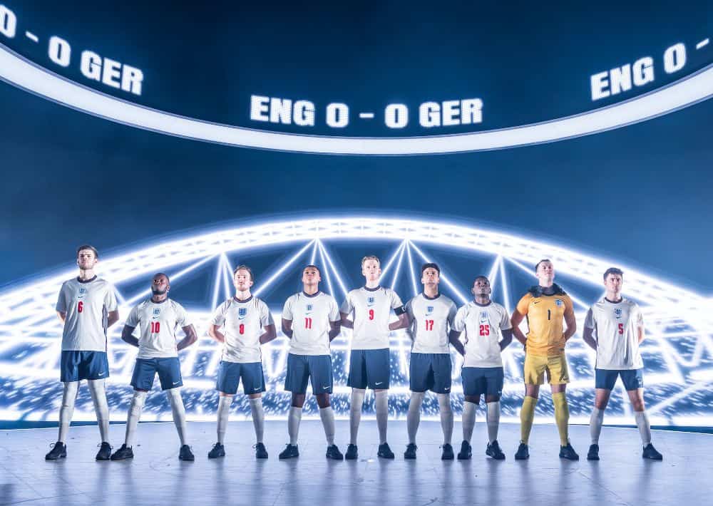 Dear England National Tour School Trip Middle Image